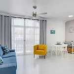 Nora House 4 فيلة *