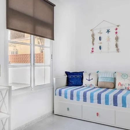 فيلة Nora House 4