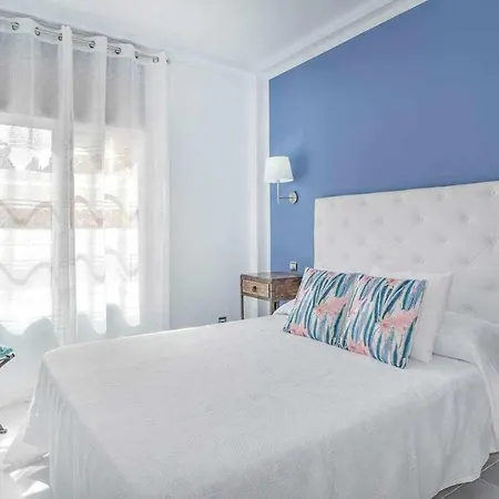 Nora House 4 *