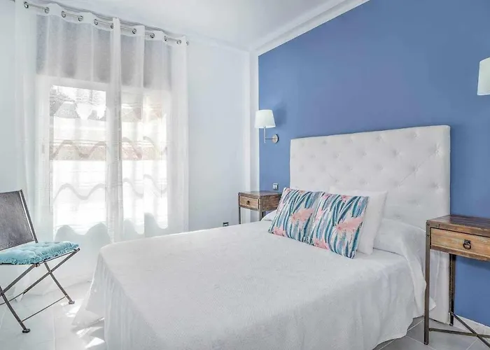 Nora House 4 *